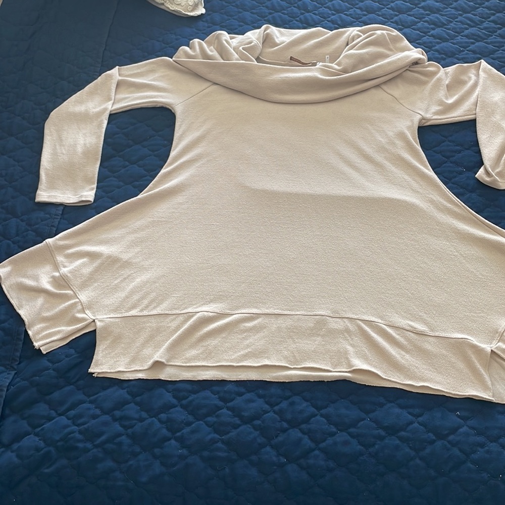 Soft Surroundings tunic top - Picture 4 of 5